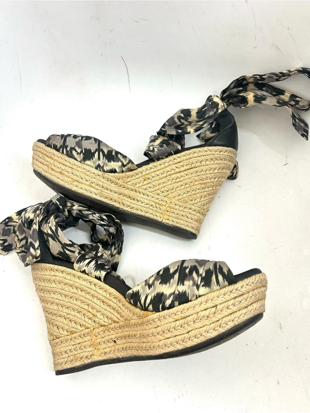 UGG Lucianna Espadrille Wedge Size 6 Platform Ankle Ties